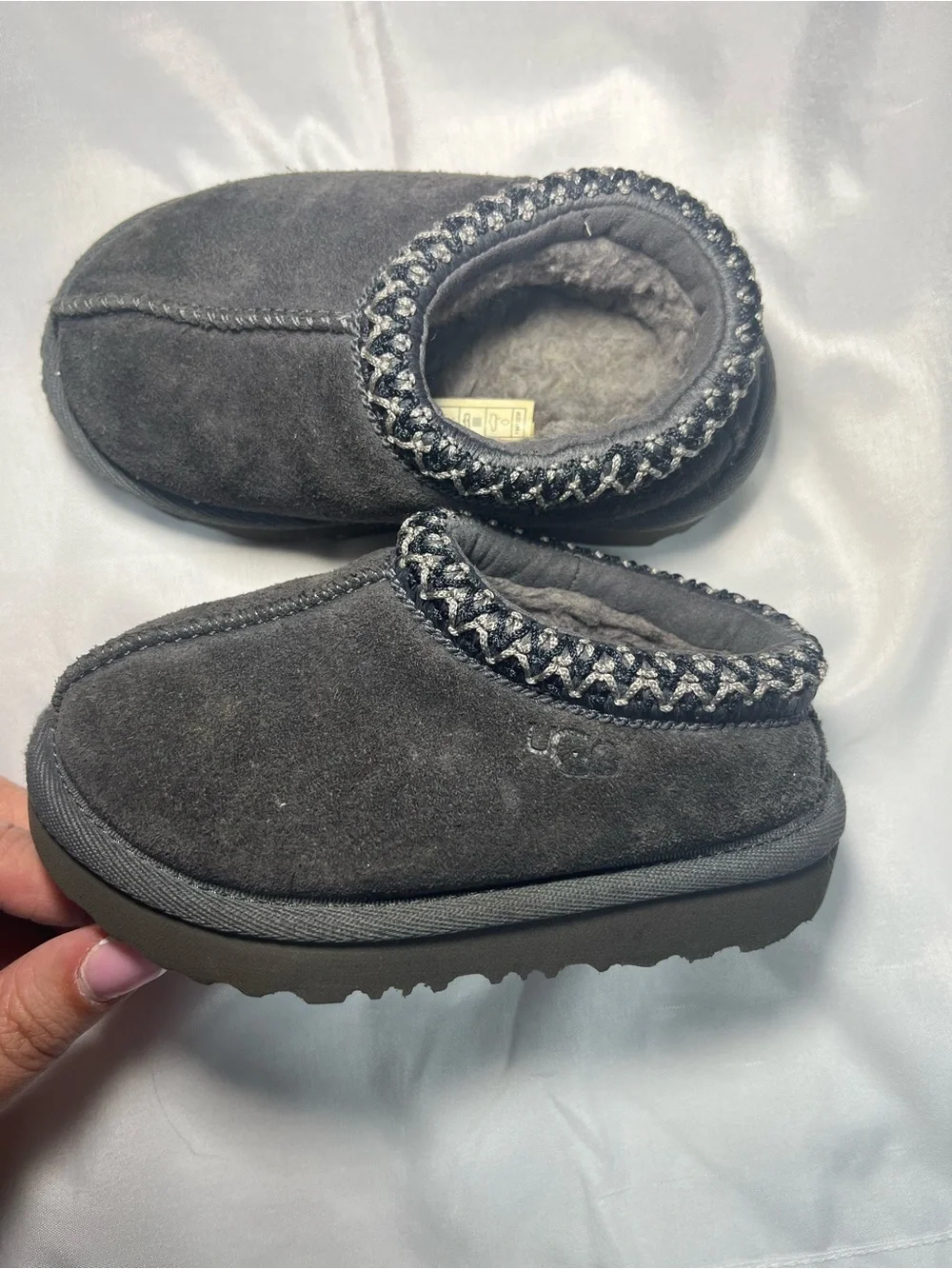 UGG Tasman‎ Slippers Toddler Size 7 Gray Suede Slip On Shoes